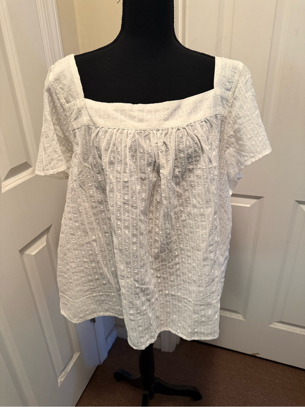 torrid White Square-Neck Textured Tunic